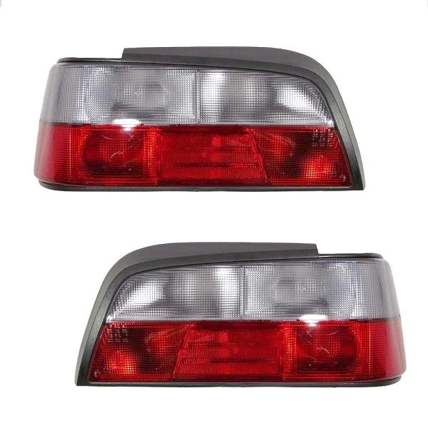 چراغ خطر عقب پژو پارس بالا سفید جمع ساز چپ و راست (جفت)